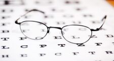 白内障の手術後に視力は低下する？のかについて解説