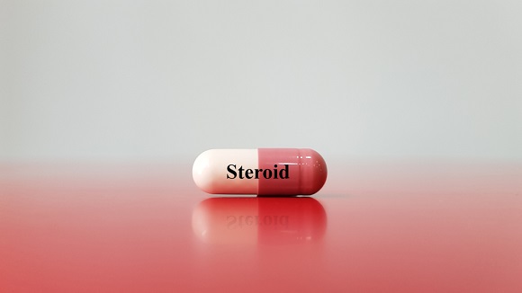 白内障とステロイドの関係を解説。副作用やその影響とは